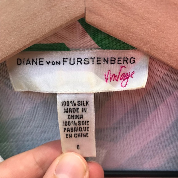 Diane Von Furstenburg Vintage wrap blouse - Picture 3 of 5